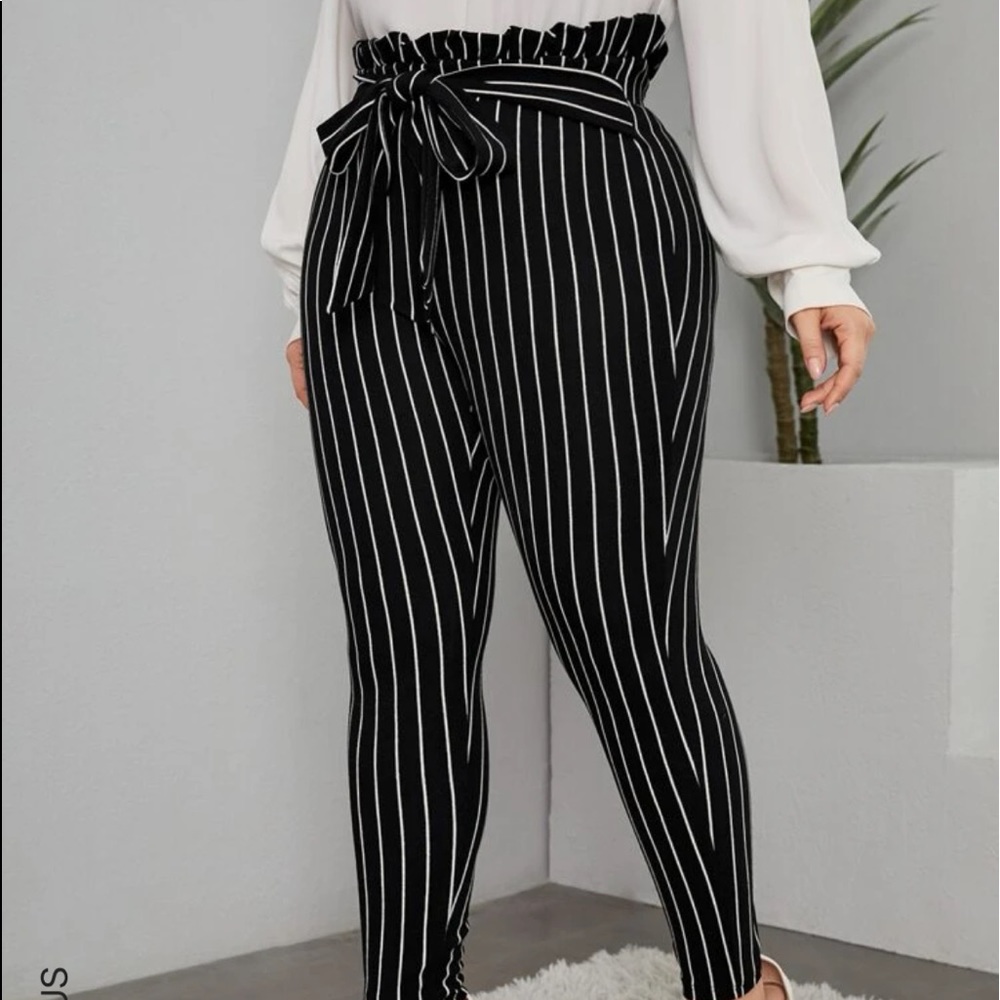 SHEIN Plus Vertical Striped Paper Bag Waist Tie Front Skinny Pants